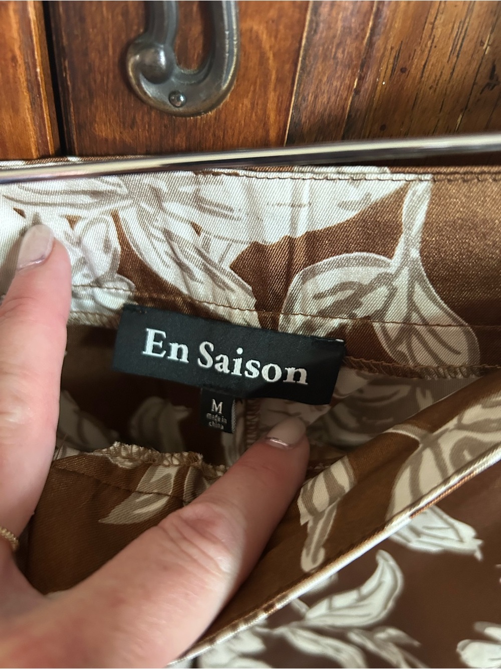 En Saison Wide-Leg Floral Print Pants in Brown and Cream - Picture 5 of 7